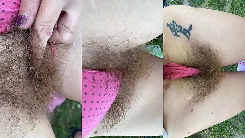 крупним планом супер волохата киска в трусиках величезний кущ (Cutieblonde) closeup super hairy pussy in panties huge bush (Cutieblonde)