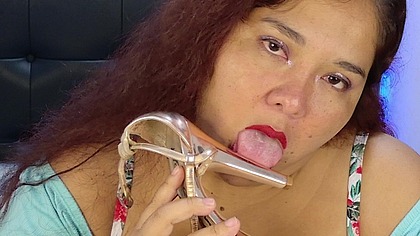 Mi hermanastra es una universitaria obediente y sumisa dispuesta a ser tu esclava y seguir tus ordenes