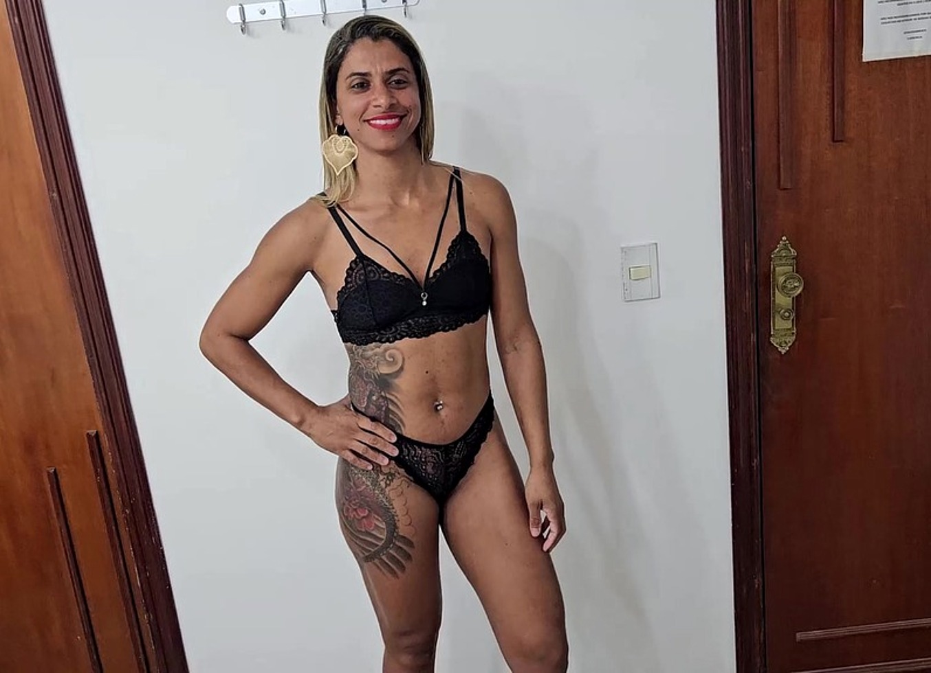 Primeira Vez No Porno Da Casada Sol Di Luna Deu Ate Cu Nessa Putaria Com Jr Doidera E O Marido Edy Guerreiro