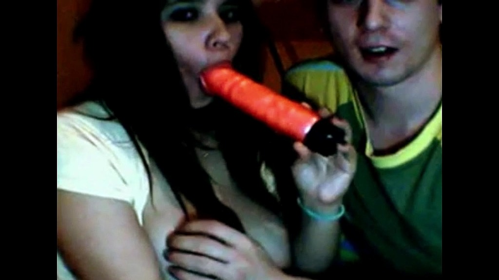 ya peda le entregue mi hoyo al novio de mi sis: y me metio un enorme consolador. (Elma Canon, Ivansyllo) ya peda le entregue mi hoyo al novio de mi sis: y me metio un enorme consolador. (Elma Canon, Ivansyllo)