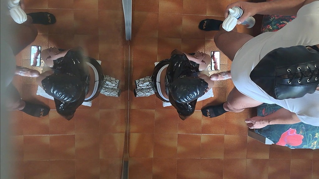 Laura On Heels, The Throater: milf in abiti sexy, calze autoreggenti e tacchi alti scopata in bocca e alla pecorina con orgasmi ripetuti (AnalVids.com) milf in sexy clothes, stockings and high heels fucked in the mouth and doggy style with repeated orgasms (Laura On Heels, The Throater)