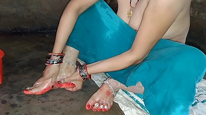 Indian desi village married women nude in bathroom