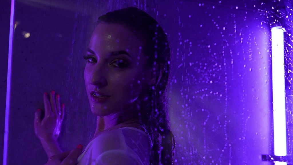 wet and horny (Amirah Adara) wet and horny (Amirah Adara)