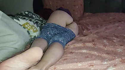 I sneak into my Stepmom room and fuck her Ass