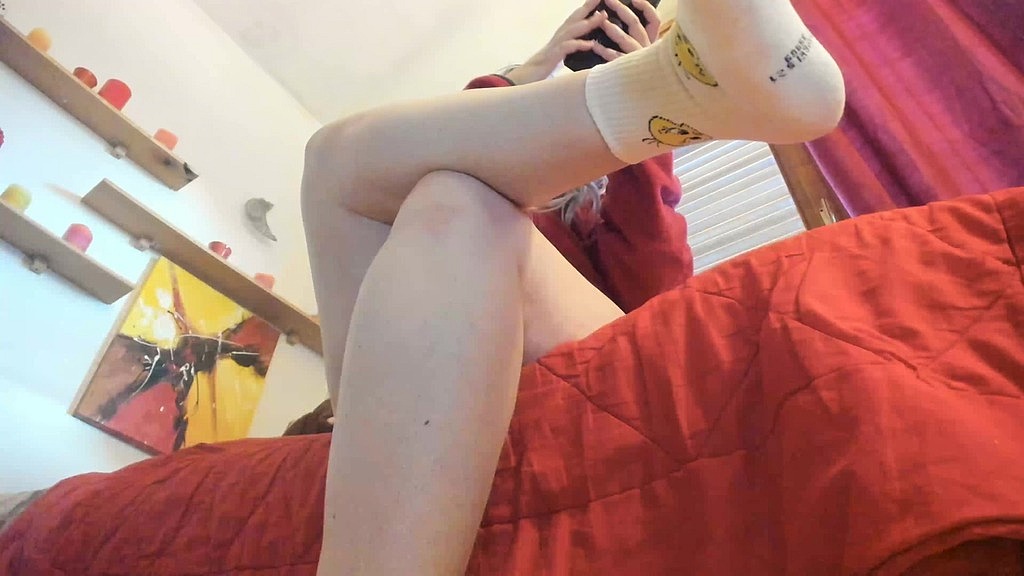 a personal reflection on the joy of wearing diapers (Nicoletta Embassi) a personal reflection on the joy of wearing diapers (Nicoletta Embassi)
