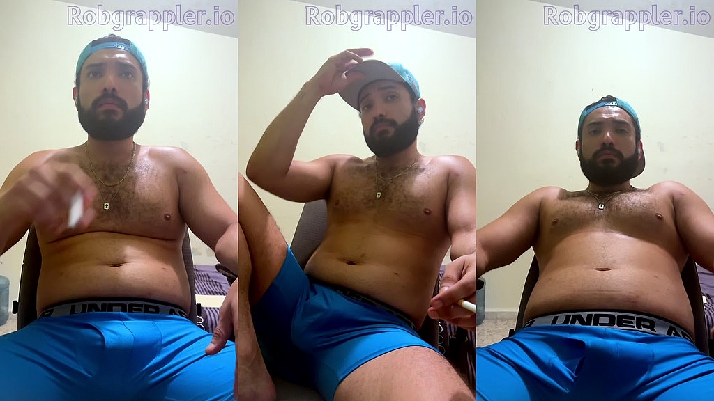 relaxing and chilling (Robgrappler) relaxing and chilling (Robgrappler)