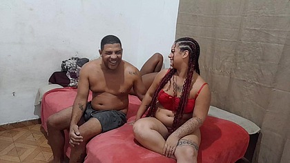 Ela queria ver a esposa fodendo com leo ogro