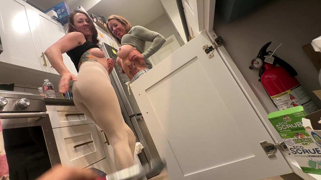 Bigmax8inch, Lastochka22, Naughtygainz: пригоди сантехніка втрьох з жінкою (AnalVids.com) ffm threesome plumber adventure (Bigmax8inch, Lastochka22, Naughtygainz)