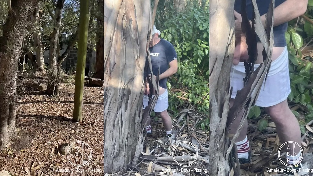 amateur straight boy caught peeing outdoors (Biflatmate) amateur straight boy caught peeing outdoors (Biflatmate)