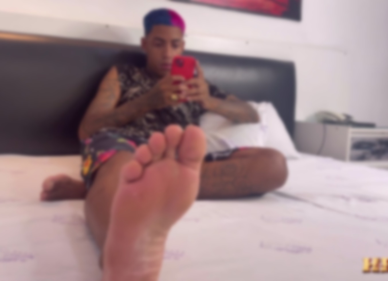Meu Parceiro Hetero Mostrou O Brinquedao (Completo)