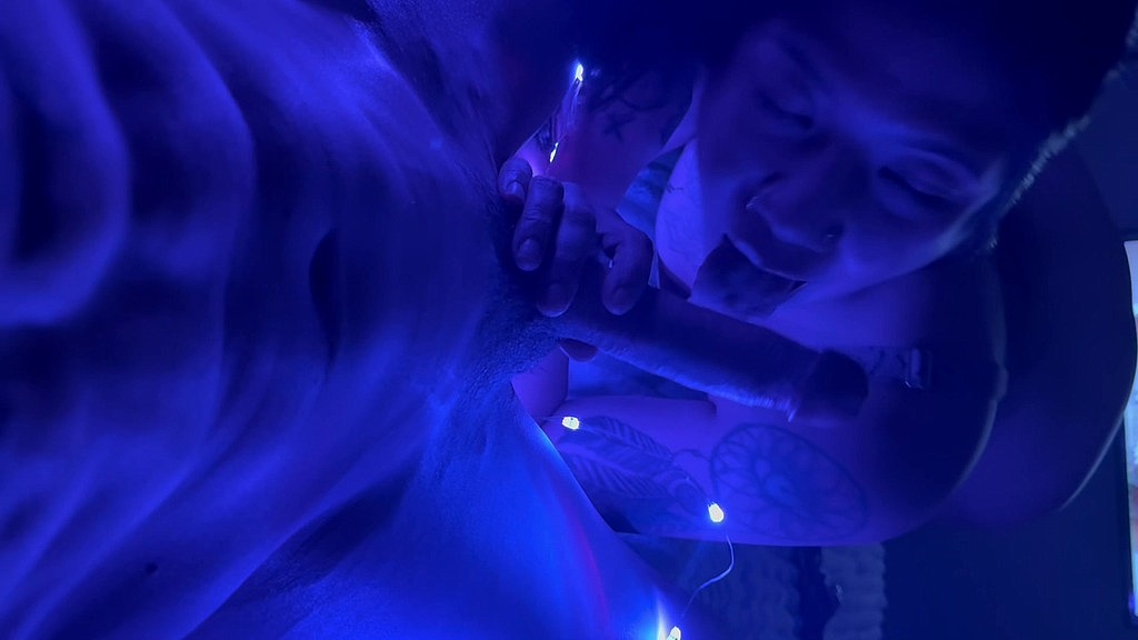 Єгипетська Барбі, оповита вогнями (Egyptian Barbie, Nymphodrip) egyptian barbie wrapped in lights (Egyptian Barbie, Nymphodrip)