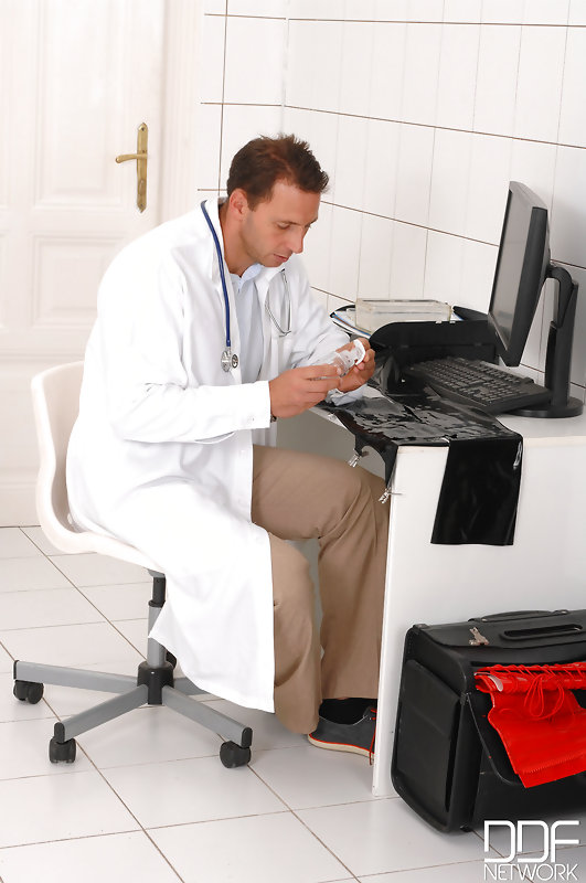 Doctor's Strange Therapy [Pt 1] #11