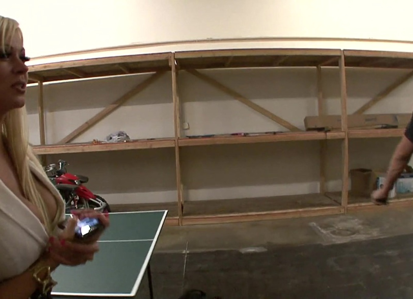 MILF Nikita Von James