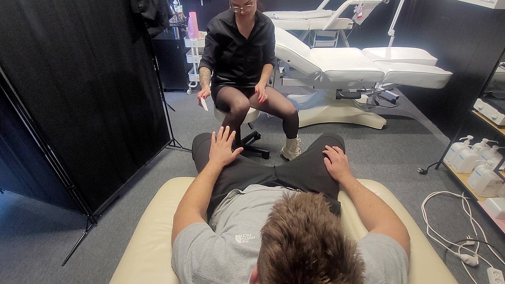 i just come for a manicure, but manicurist prefer to take my dick to mouth and make me blowjob (Masseuse, Mr Tos) i just come for a manicure, but manicurist prefer to take my dick to mouth and make me blowjob (Masseuse, Mr Tos)