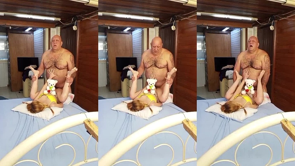 novinha sempre diz que quer gozar duas vezes o coroa obedece as novinhas ela goza gostoso (Tiuzao, Rainha Do Anal) novinha sempre diz que quer gozar duas vezes o coroa obedece as novinhas ela goza gostoso (Tiuzao, Rainha Do Anal)