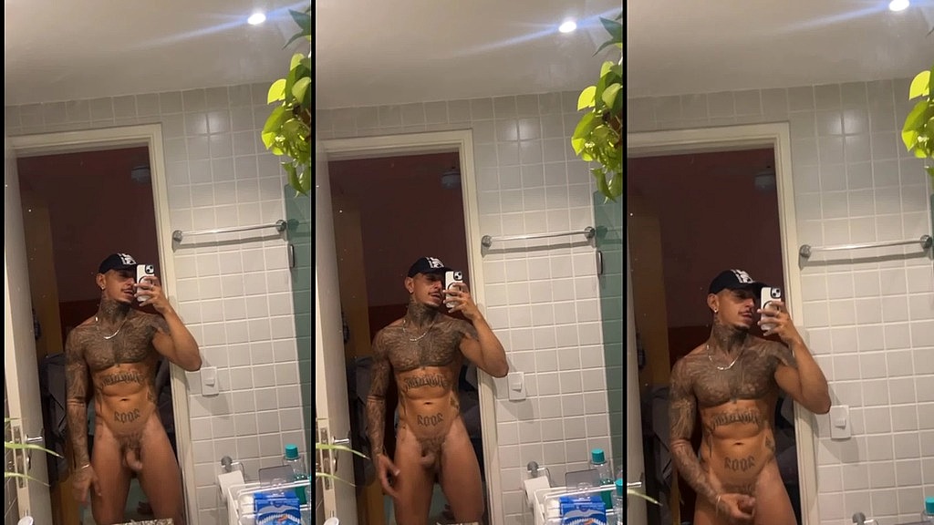hot (Hayden Gotti) hot (Hayden Gotti)