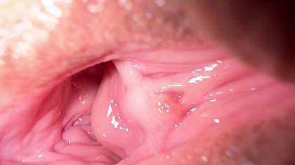 Neighbour 👧 18 y.o. teen was 😲 by the size of my dick! Is it really that big or is she trying to trick me?!!!