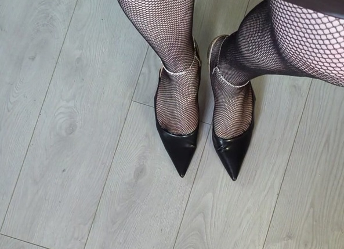Sissy Slut Masha - Update #3 - Walking-In-High-Heels - May 23, 2025