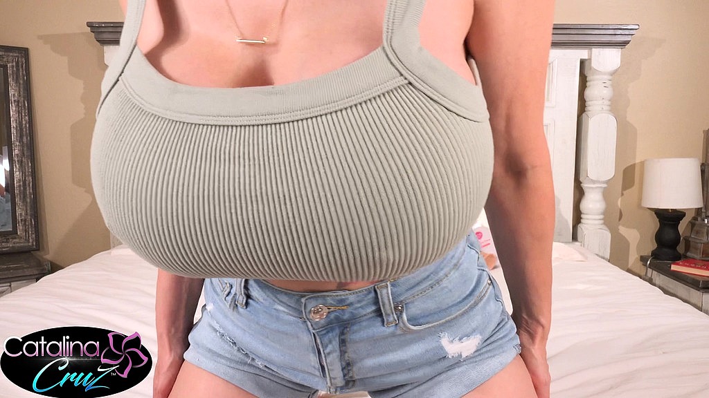 catalina cruz - juicy coconuts (Catalina Cruz) catalina cruz - juicy coconuts (Catalina Cruz)