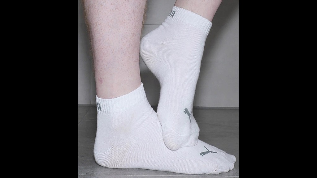white puma ankle socks photoset (Skylarknu) white puma ankle socks photoset (Skylarknu)
