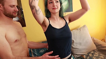 Joy Karen Off Productions (Scene hetero) Deux grosses bites pour une salope francaise !