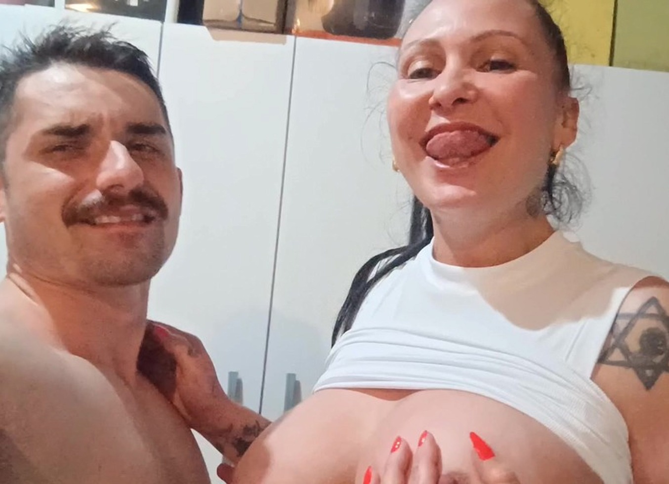 Me Deliciando Com O Pau Do Jovem Sarado