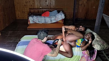 Bastidores da gravacao com a safada Alicia Ribeiro em um sitio infestado de ratos