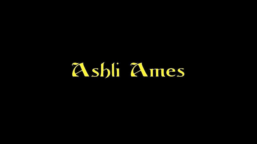 Ashli Ames swallows cum from gloryhole blowjob