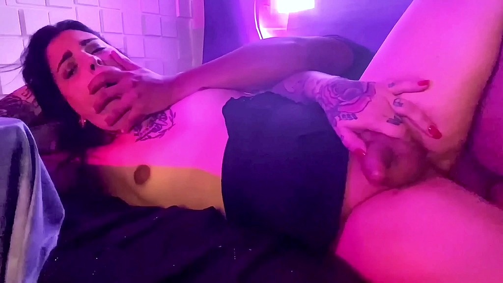 Ralphsn, EmmaInk13: la prima volta con una garota trans e inesquecivel (AnalVids.com) a primeira vez com uma garota trans e inesquecivel (Ralphsn, EmmaInk13)