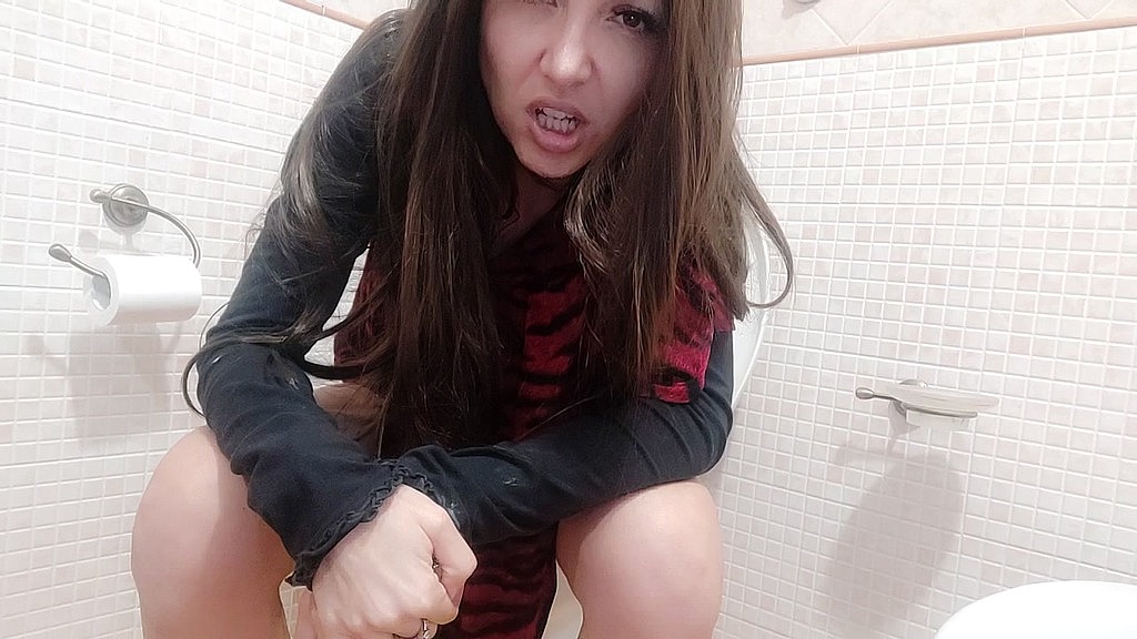 vulgar milf chantal on the wc (Blackwidow, Chantal channel) vulgar milf chantal on the wc (Blackwidow, Chantal channel)