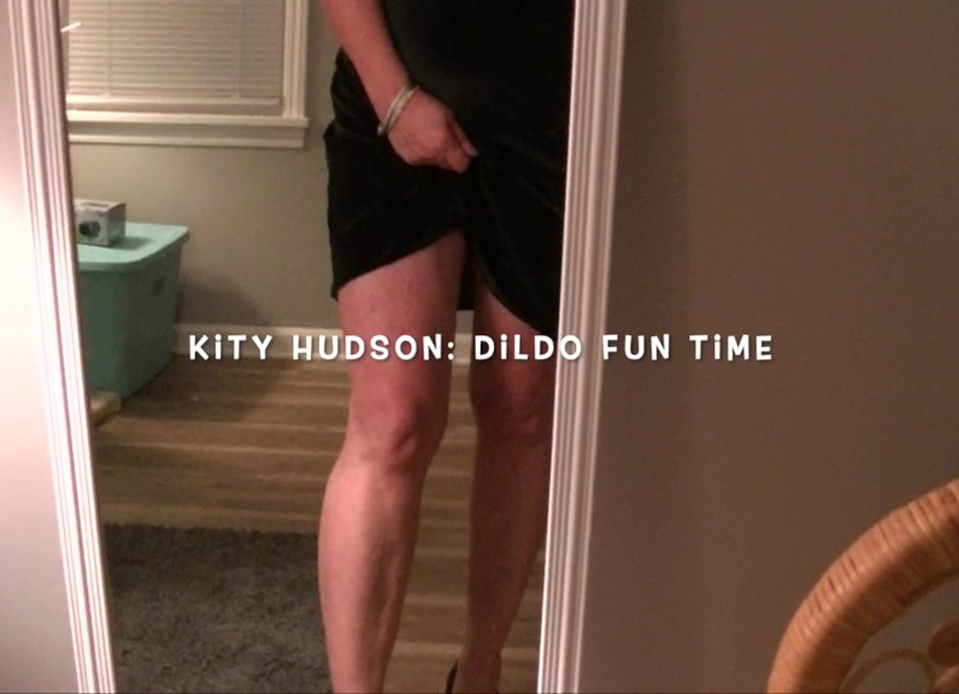 Kity Hudson Dildo Fun Time