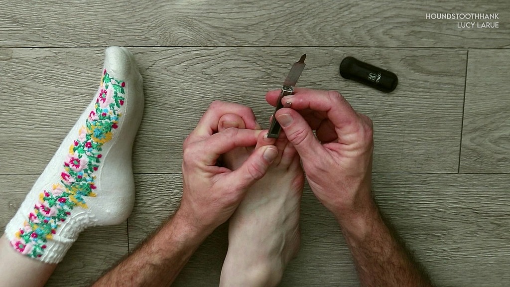 older hands trim little toenails (Lucy LaRue, Houndstoothhank) older hands trim little toenails (Lucy LaRue, Houndstoothhank)