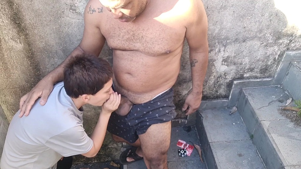 Marido Infiel Transa Na Escada Com Sapatao 100%Anal