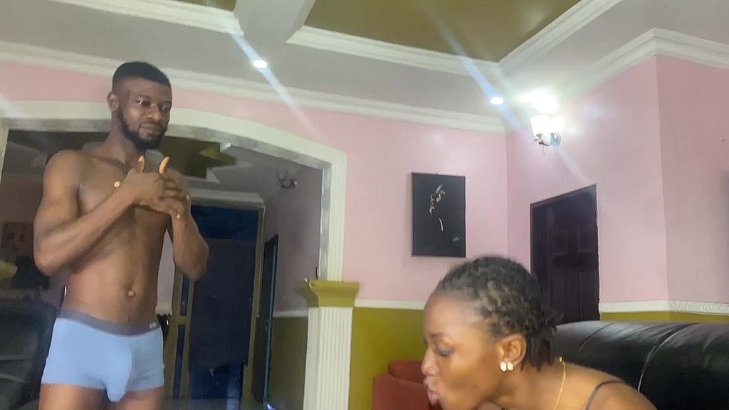 house boy fuck his boss lady in the living room (Africa1106, Ms Bee) house boy fuck his boss lady in the living room (Africa1106, Ms Bee)