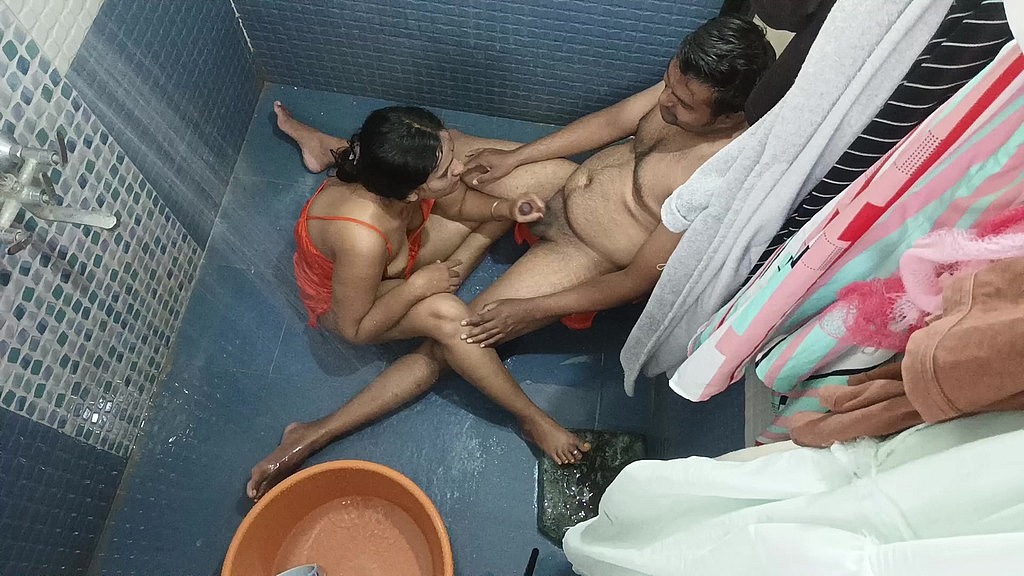Ксалве, Скадам: справжній романтичний дезі секс у спальні (AnalVids.com) romantic real desi sex in the bedroom (Ksalve, Skadam)