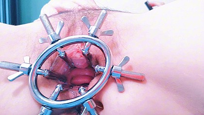 sexmachine/pussyspread/vagina/hardcore