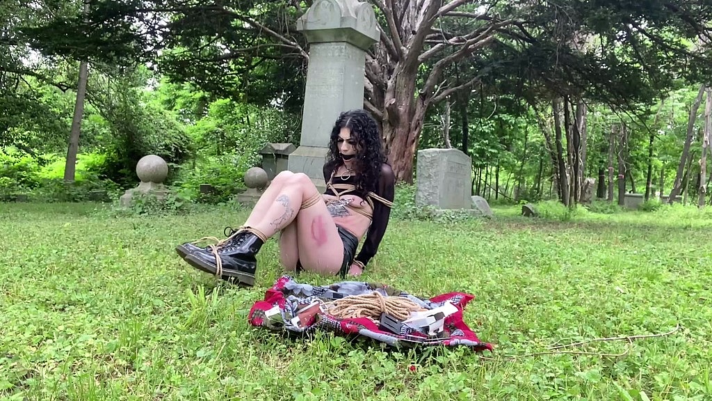 lydia black public grave yard bdsm (Freshie Juice, Lydia Black) lydia black public grave yard bdsm (Freshie Juice, Lydia Black)
