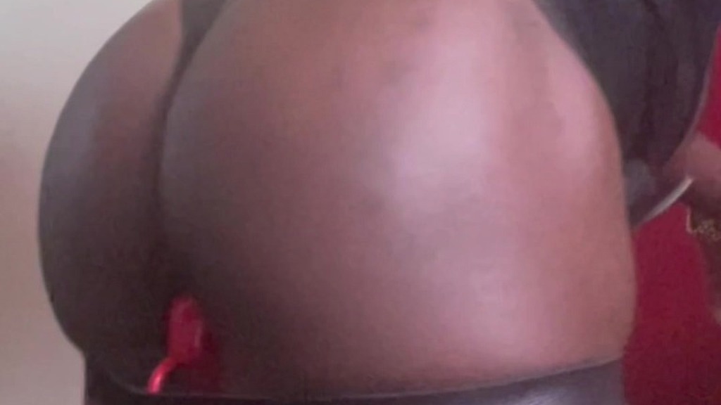 black slut in dirty in big muscle butt prostate toy self fuck & cum (big butt) black slut in dirty in big muscle butt prostate toy self fuck & cum (big butt)