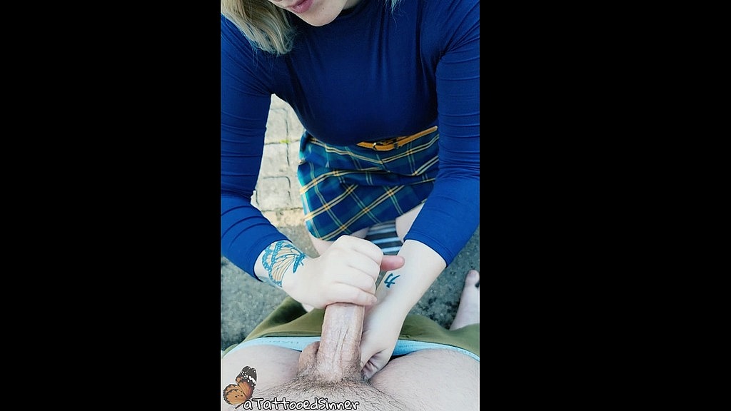 college girl handjob outside on her knees during holiday break (Jason Turner, Crystal Rivers) college girl handjob outside on her knees during holiday break (Jason Turner, Crystal Rivers)