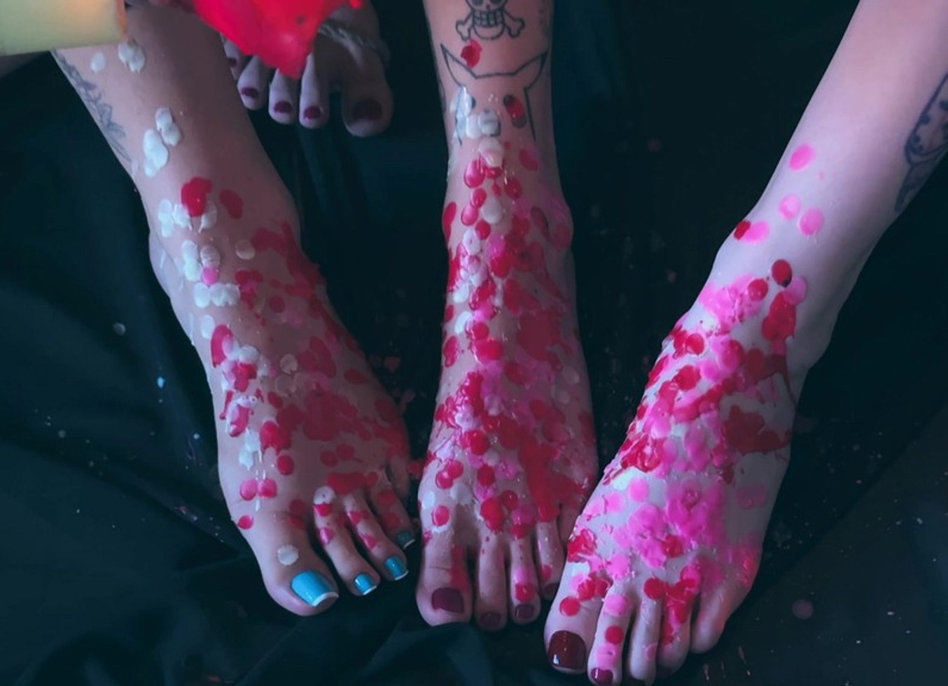 Love How Hot Wax Feels On My Feet