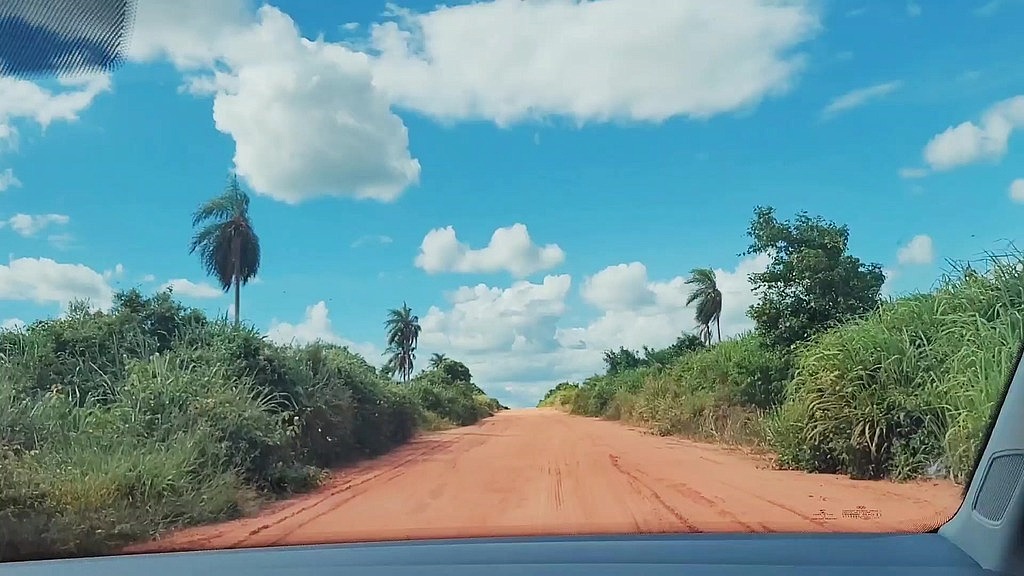 marido leva a hotwife ruiva numa estrada de terra e goza na boca dela. (Camila Voluptas, Edgar Voluptas) marido leva a hotwife ruiva numa estrada de terra e goza na boca dela. (Camila Voluptas, Edgar Voluptas)