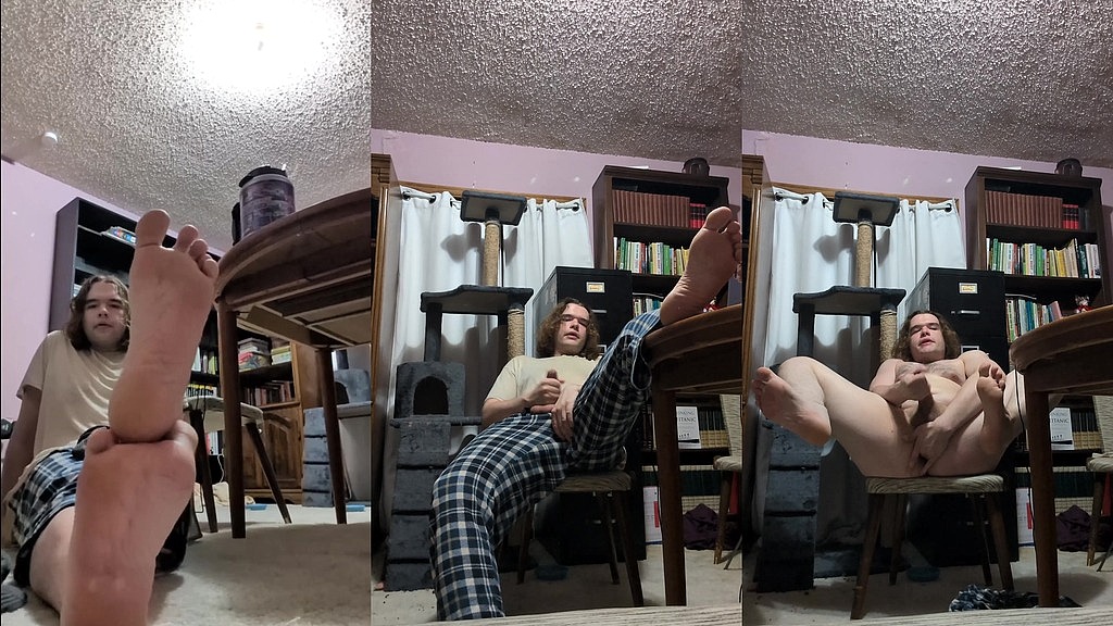 boy shows off his feet than pleasures himself (Mr Dimples) boy shows off his feet than pleasures himself (Mr Dimples)