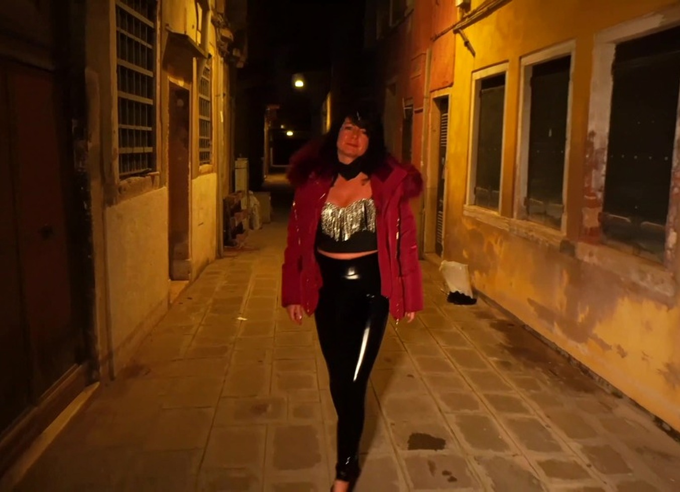 High Risk Sperm Walk During Curfew In Venice