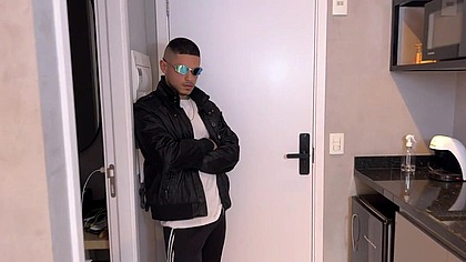 DANDO UMA LICAO NO AMIGO