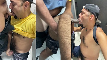 Orgia de sexo gay generalizada em banheiro publico.
