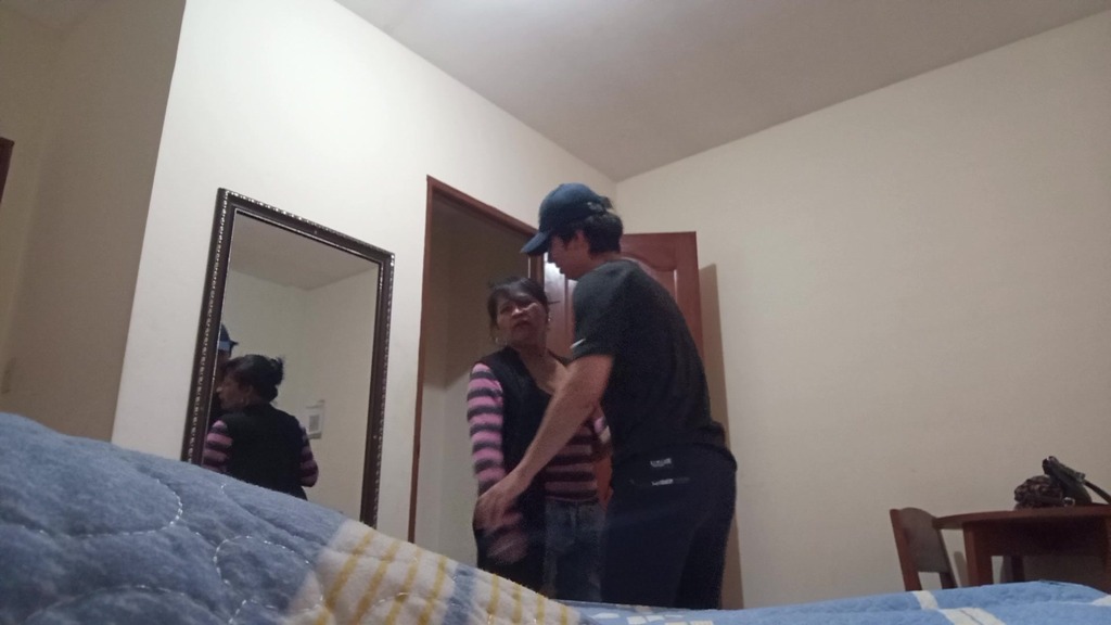 me encuentro con mi suegra y terminamos teniendo sexo, su esposo no sabe nada