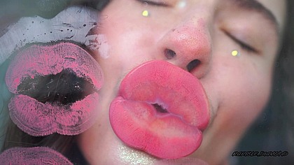 Bubblegum lipstick sloppy kiss and Messy Spit Play