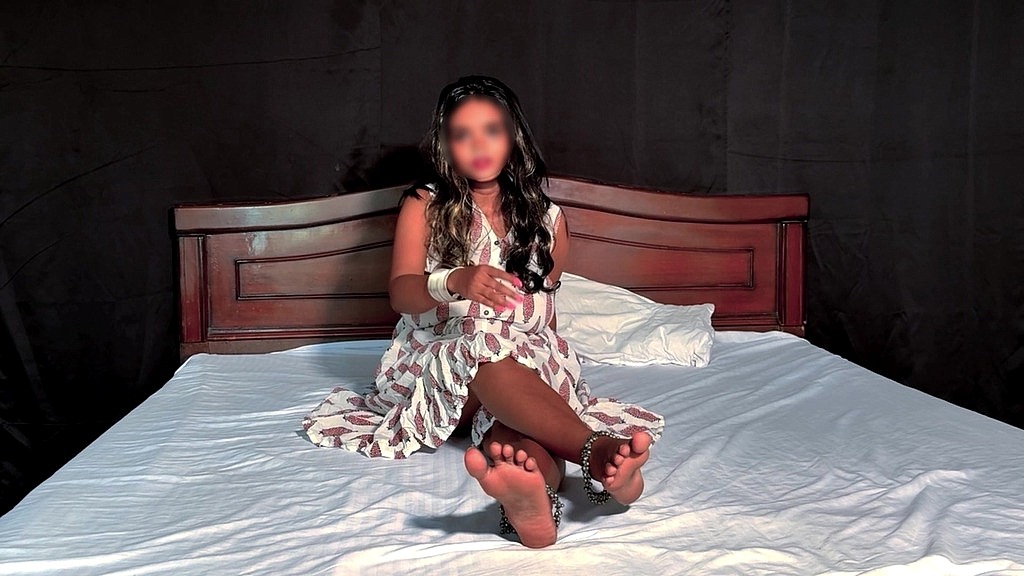 Xxxsexfreakk, Xxxsexfreakkk: збуджена дезі бхабхі хоче, щоб великий член його девара був у її незайманій дупі (AnalVids.com) desi horny bhabhi wants his devar s big dick in her virgin ass (Xxxsexfreakk, Xxxsexfreakkk)