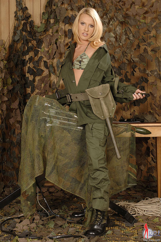 Viktoria Blonde get on the Stallion #3