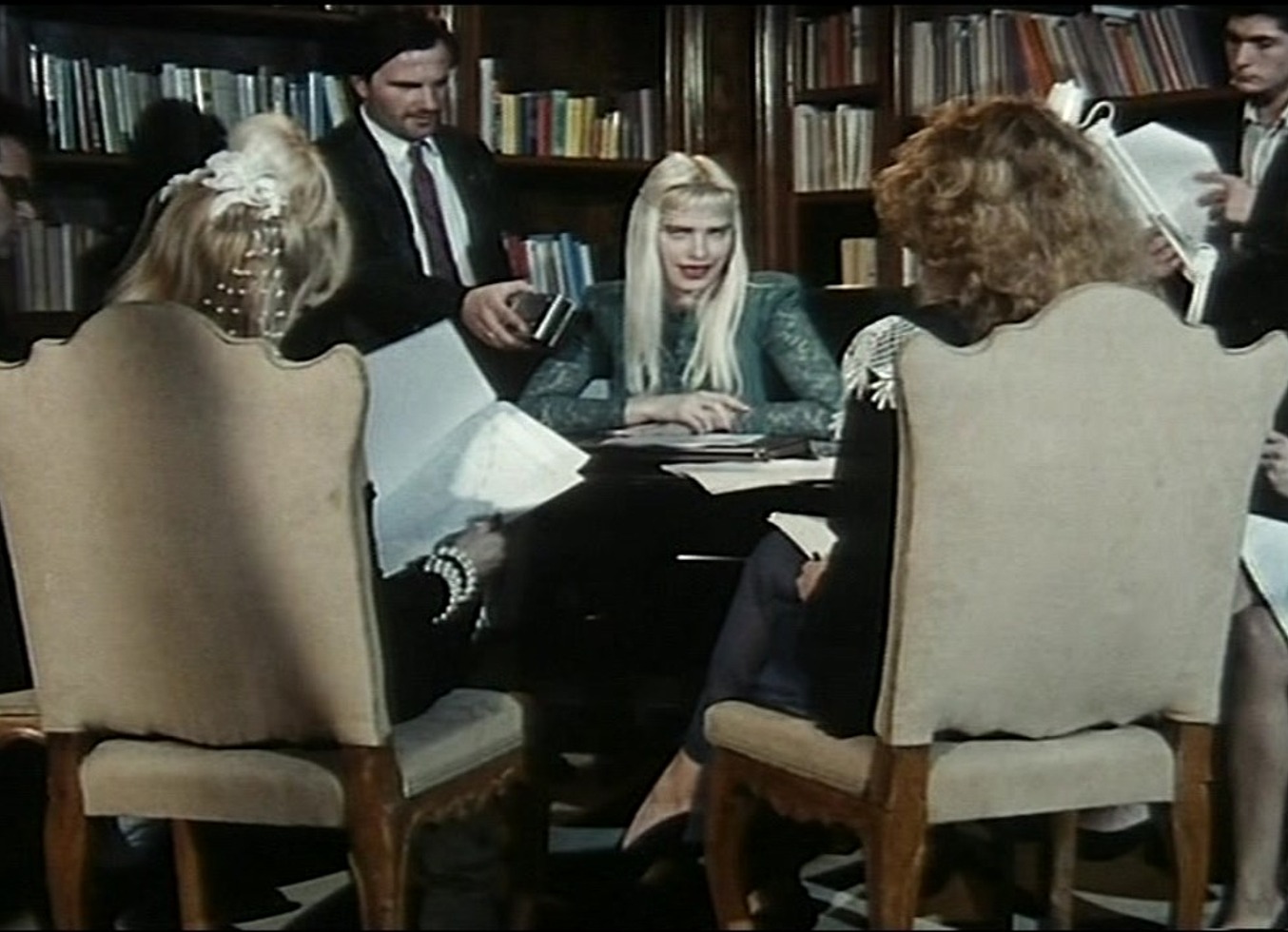 Cicciolina in: "Stroia Di Una Vera Escort"